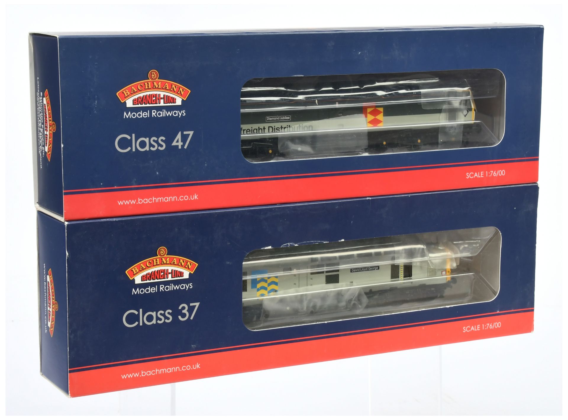 Bachmann 00 Gauge pair of Railfreight 2-tone grey Diesel Locomotives 