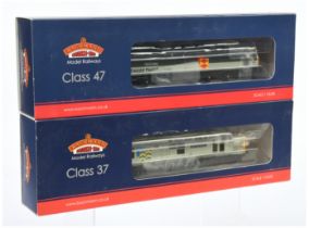 Bachmann 00 Gauge pair of Railfreight 2-tone grey Diesel Locomotives