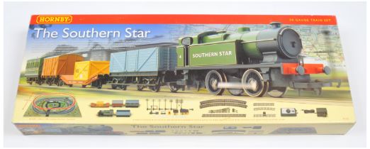 Hornby (China) R1132 "The Southern Star" Train Set,