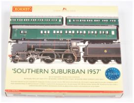 Hornby (China) R2815 "Southern Suburban 1957 Train Pack"