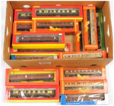 Hornby, Dapol, Replica Railways group of boxed coaches.