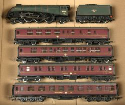 Hornby (China) an unboxed group comprising of
