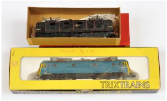 Trix a boxed pair of Diesel Locomotives comprising of