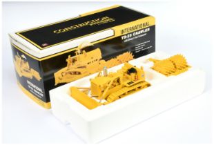 First Gear construction pioneers (1/25th Scale) international TD-25 Crawler - Yellow and white