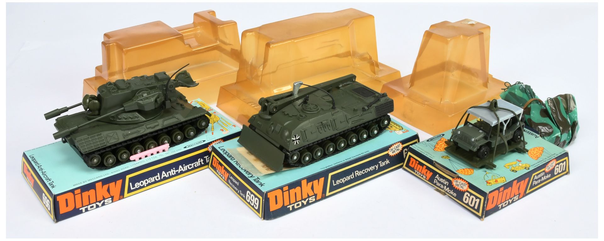 Dinky Toys Military A Group Of 3 - (1) 601 Austin Paramoke - Drab green, grey plastic canopy, spe...