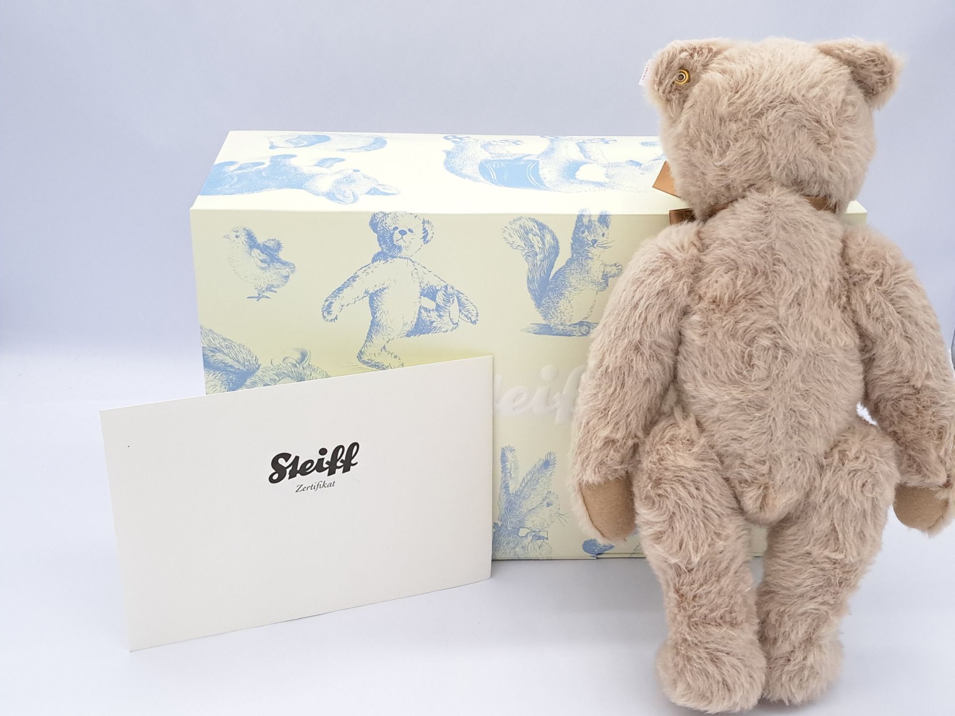 Steiff British Collectors' teddy bear 2013 - Image 2 of 2