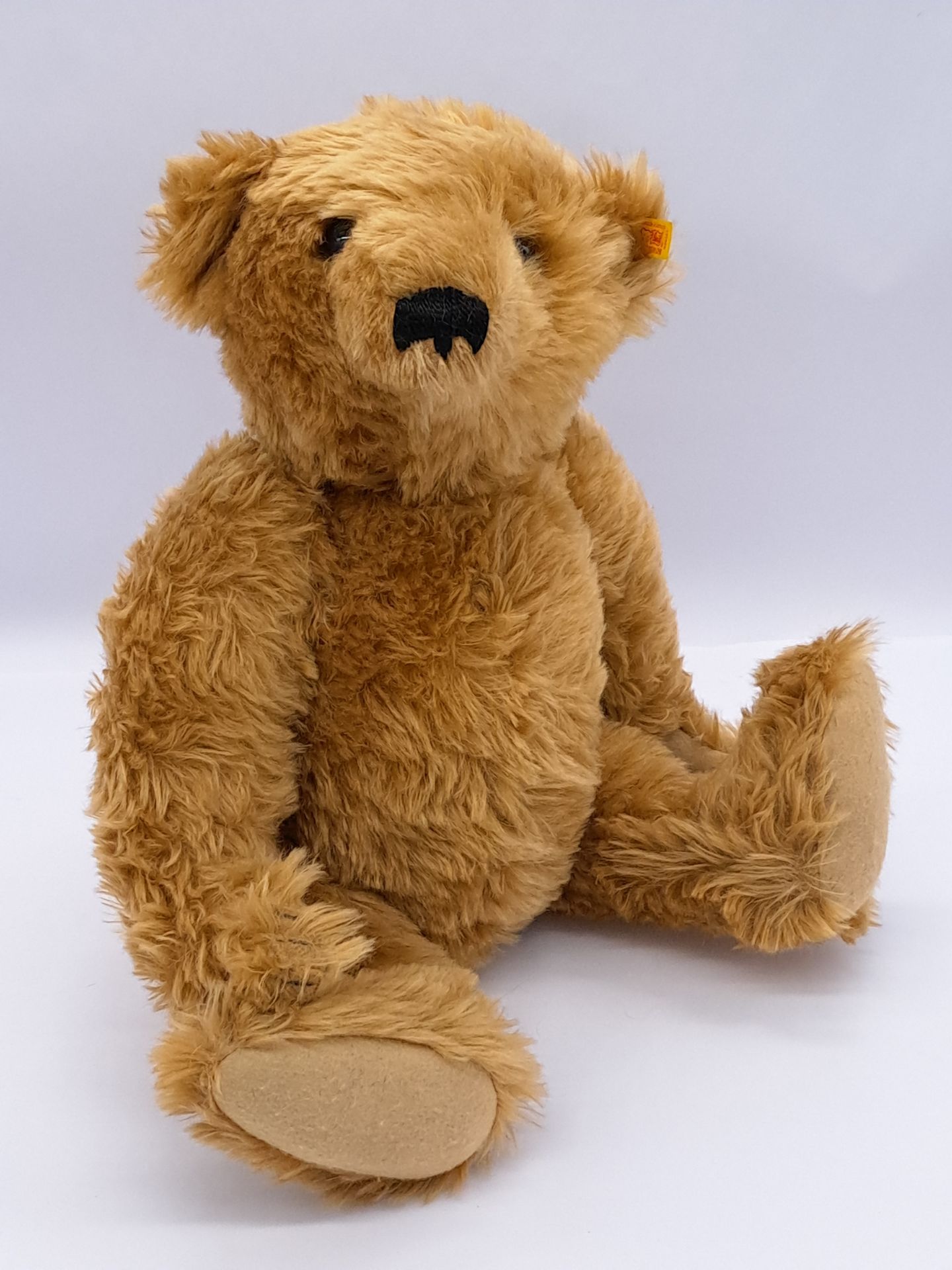 Steiff Classic 1903 Mr Cinnamon teddy bear replica