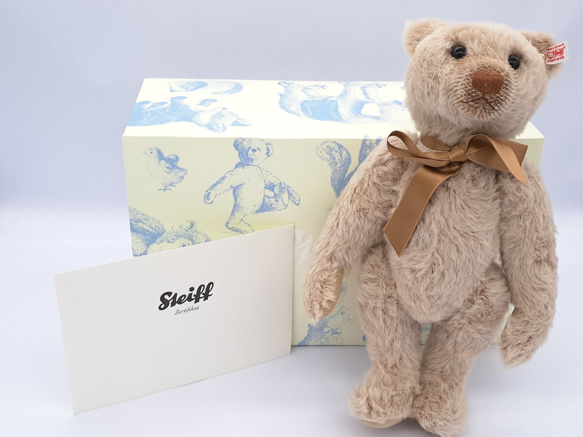 Steiff British Collectors' teddy bear 2013