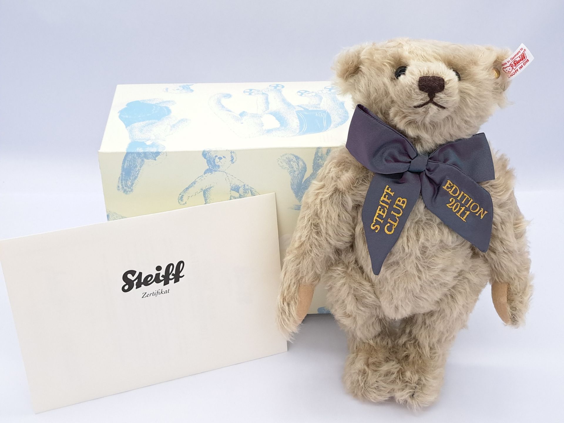 Steiff Club Annual Edition 2011 teddy bear