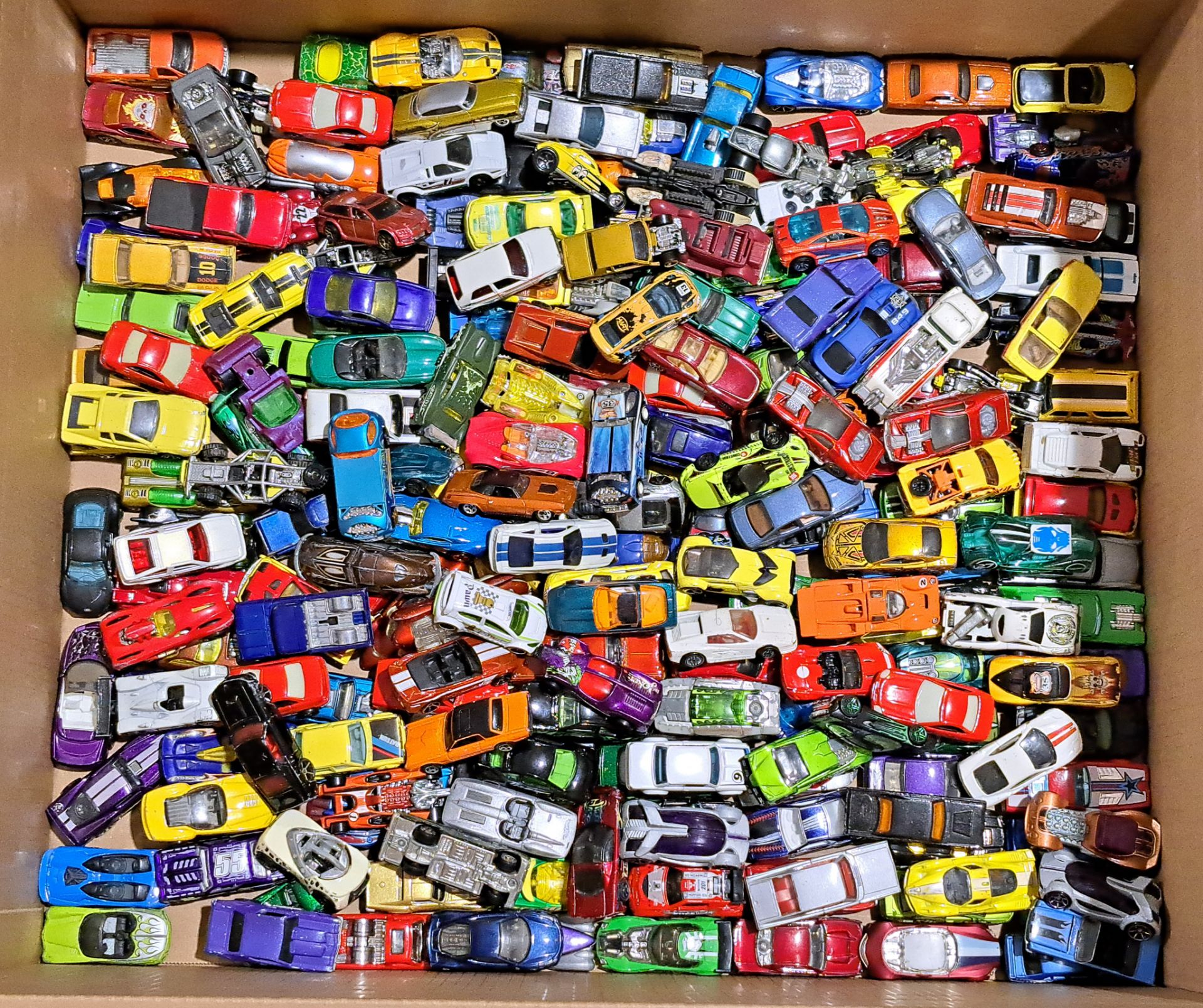 Mattel Hot Wheels, a large quantity of unboxed vehicles