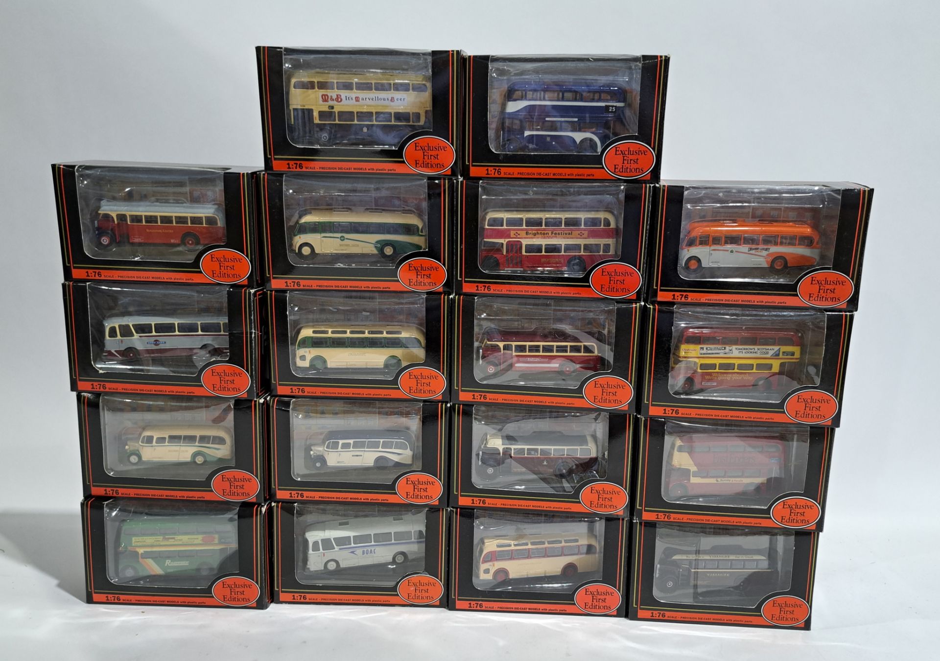 EFE, a boxed 1:76 scale Bus group