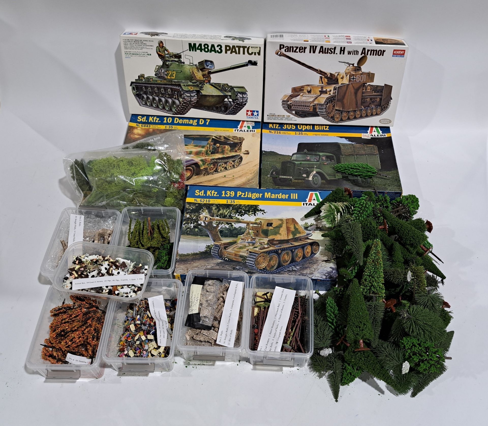 Italeri & Tamiya Military related Model Kits, unmade, boxed, with scenery & figures