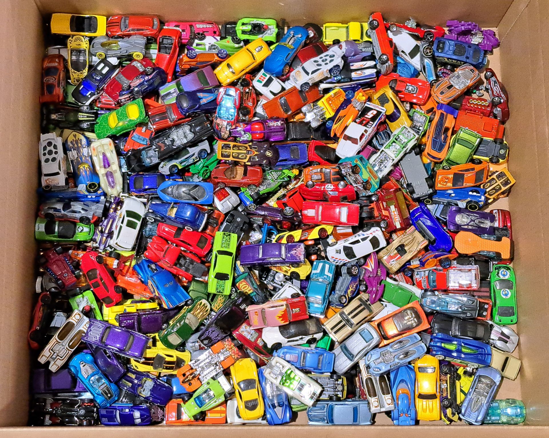 Mattel Hot Wheels, a large quantity of unboxed vehicles