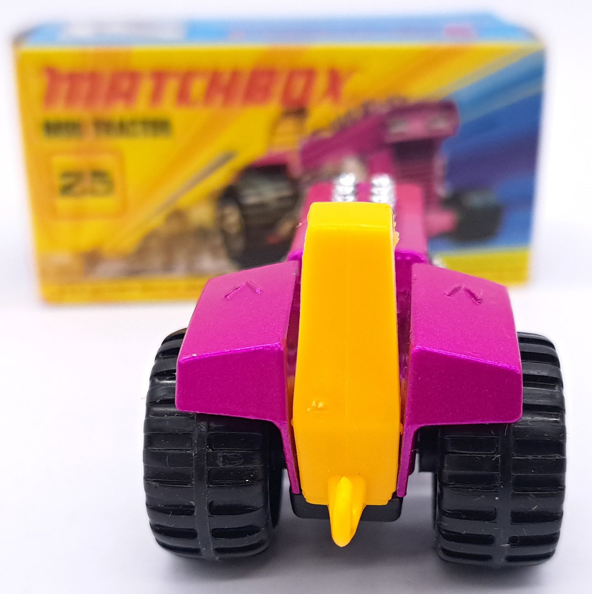 Matchbox "Superfast" a boxed No.25 Mod Tractor  - Bild 4 aus 5