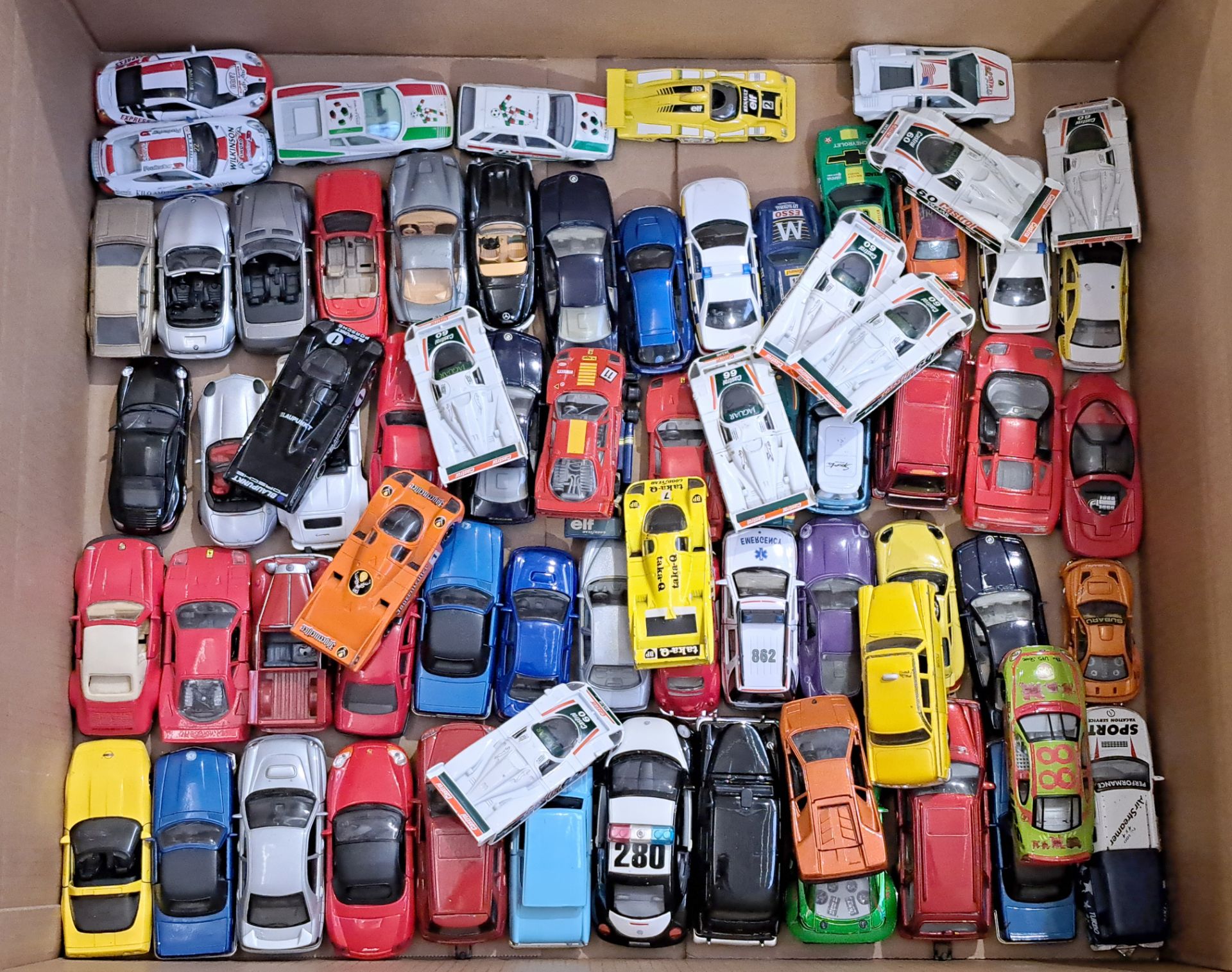 Corgi, Bburago, Maisto & similar, an unboxed vehicle group