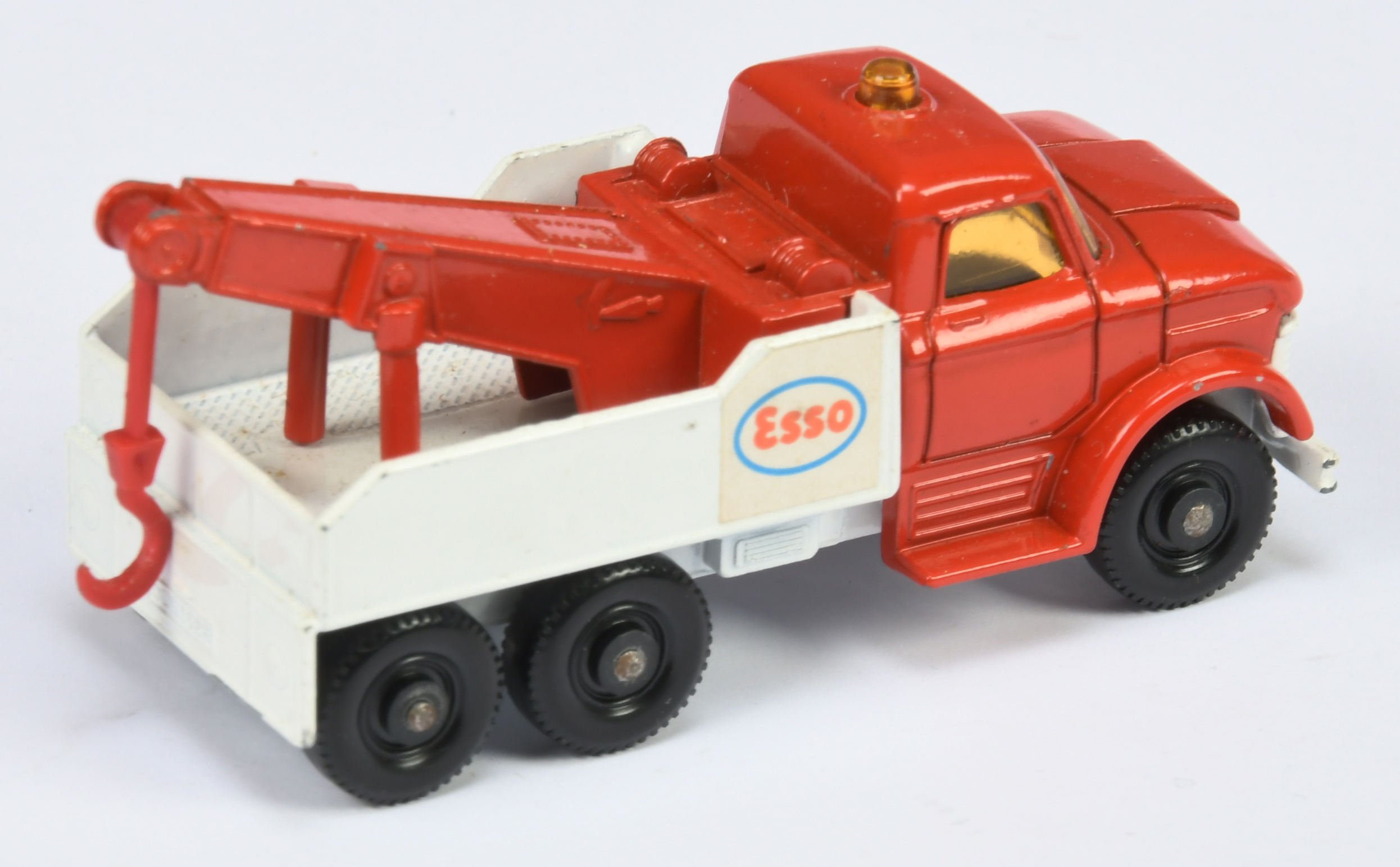 Matchbox Regular Wheels 71c Ford Heavy Wreck Truck "Esso" - red cab, jib and plastic hook, white ... - Image 2 of 2