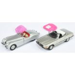 Franklin Mint 1/24th scale pair (1) B11YE70 Mercedes 450 SL Roadster (with accessories), (2) B11X...