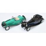 Franklin Mint 1/24th scale pair (1) B11UW50 1929 Bugatti Type 41 Royale Roadster, (2) B11RB69 193...