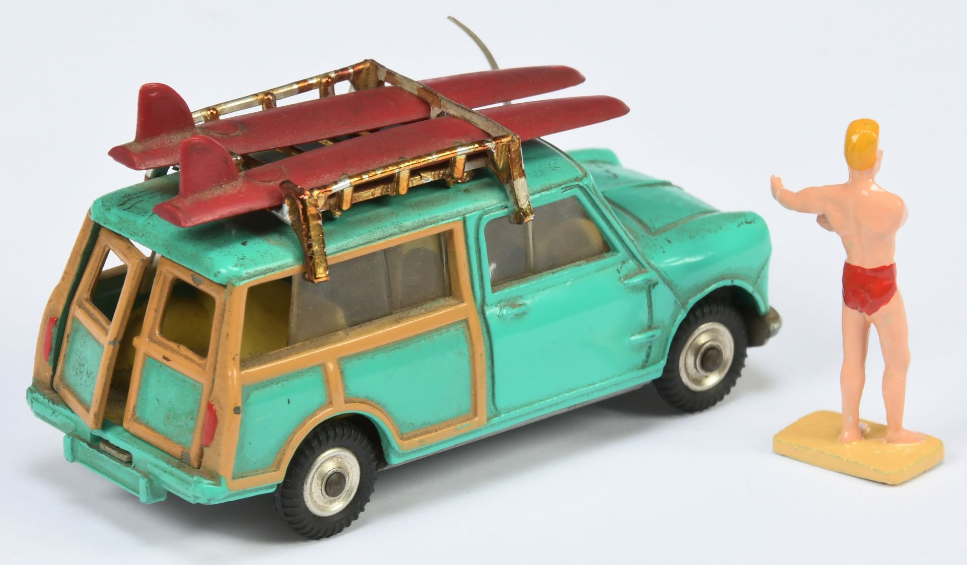 Corgi 485 BMC Mini Countryman "Surfing" - finished in turquoise with wood effect side and rear op... - Image 2 of 2