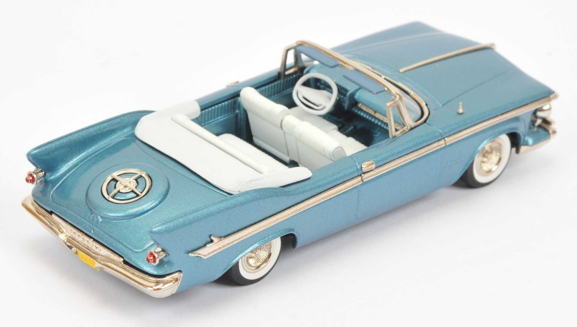 Brooklin BRK 67A 1961 Chrysler Imperial Crown Convertible "Capri blue" - Bild 2 aus 2