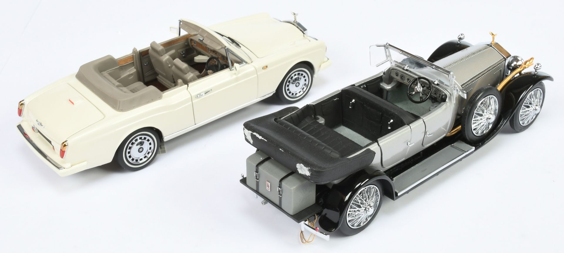 Franklin Mint 1/24th scale pair (1) B11RS11 1925 Rolls Royce Silver Ghost, (2) B11SD67 1992 Rolls... - Bild 2 aus 2