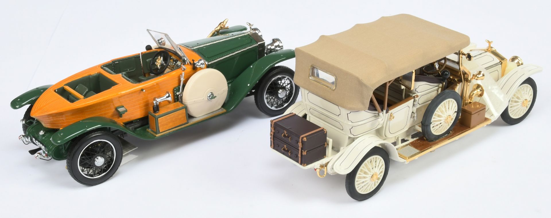 Franklin Mint 1/24th scale pair (1) B11RU78 1911 Rolls Royce Tourer, (2) B11XF11 1914 Rolls Royce... - Image 2 of 2