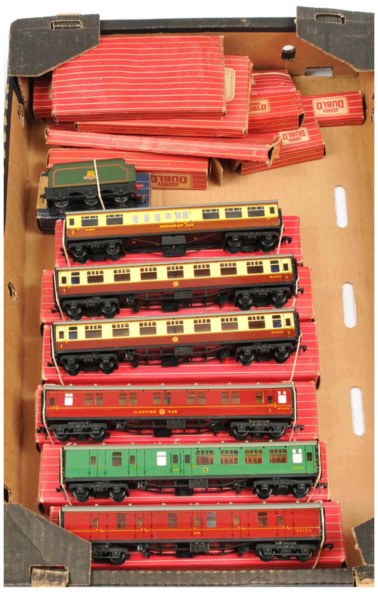 Hornby Dublo a group of 2-rail items to include