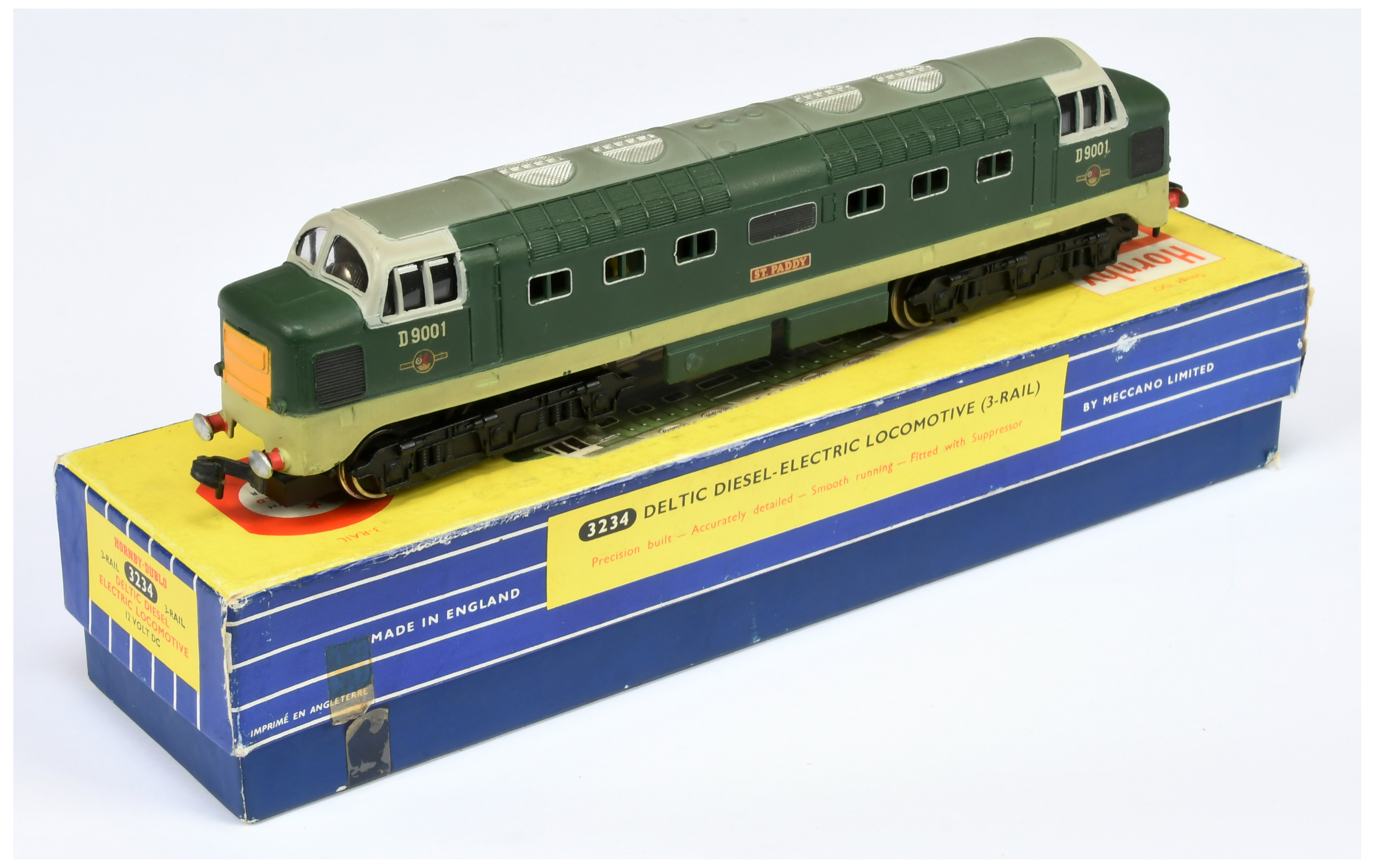 Hornby Dublo 3-rail 3234 Co-Co BR two-tone green Deltic Diesel Loco No.D9001 "St. Paddy" - Image 2 of 2