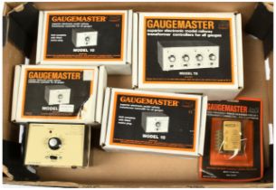 Gaugemaster a boxed and unboxed group of various controllers to include