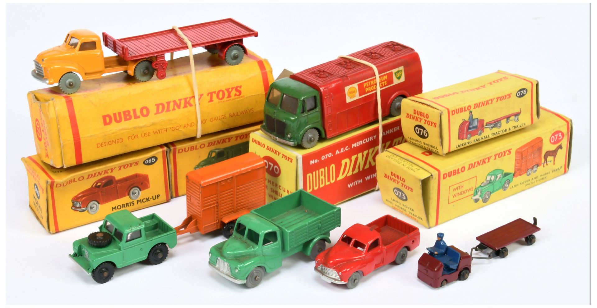 Dinky (Dublo Dinky) a boxed group of Vehicles to include