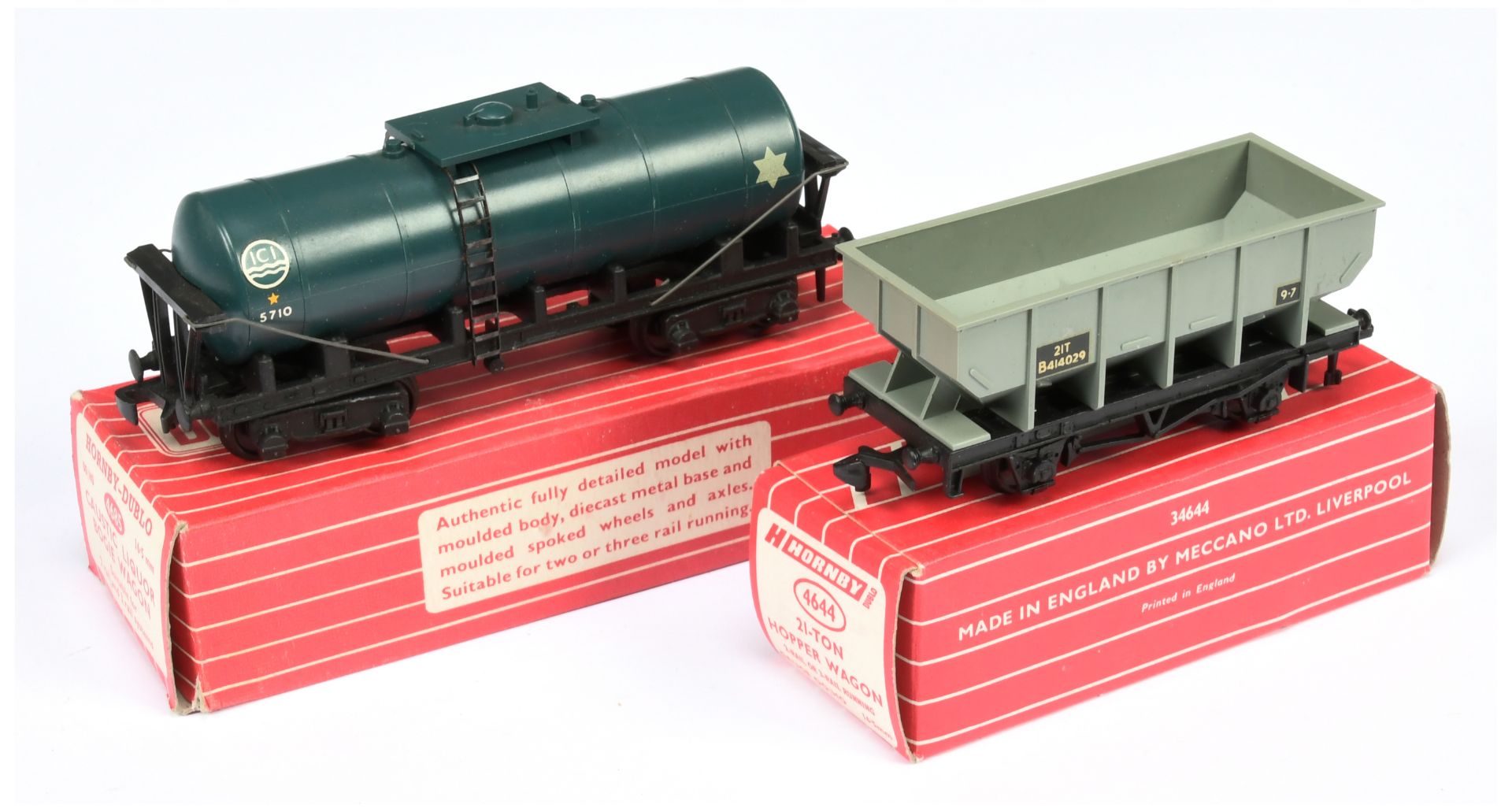 Hornby Dublo a pair of Wagons Comprising of