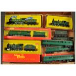 Triang & Hornby (GB) a mainly boxed group comprising of mainly Steam Locomotives to include 
