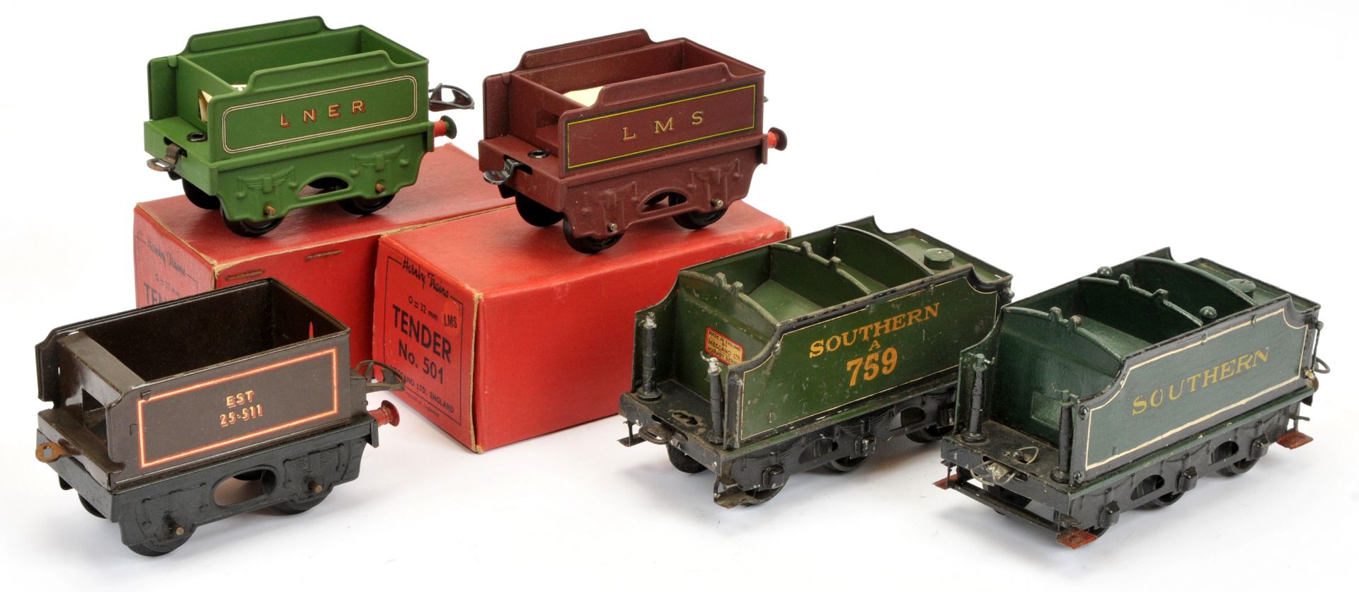 Hornby O Gauge group of boxed & unboxed tenders.