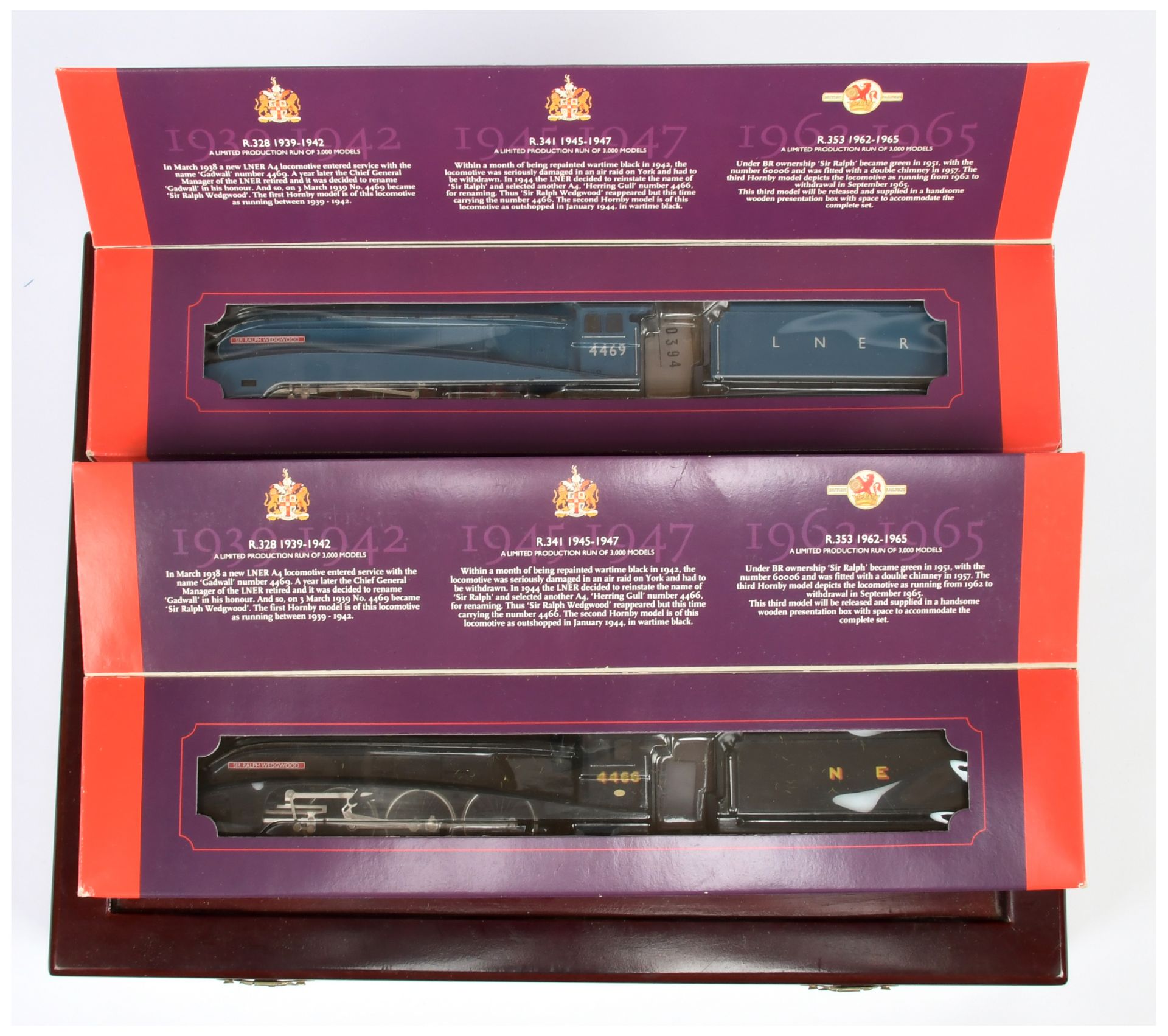 Hornby Railways Sir Ralph Wedgwood Limited Edition Presentation Set  - Image 2 of 2