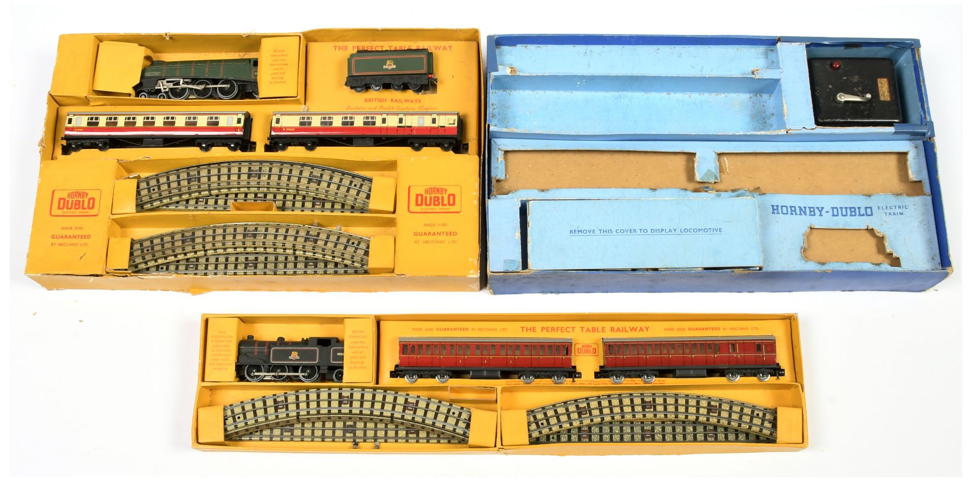 Hornby Dublo a boxed group of sets comprising of  - Image 2 of 2