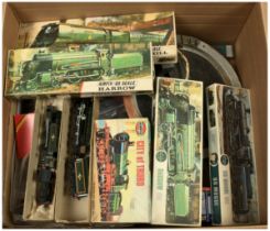 Bachmann, Dapol & Similar a mixed group of Parts, Accessories and Unassembled/ Part Built Kits to...