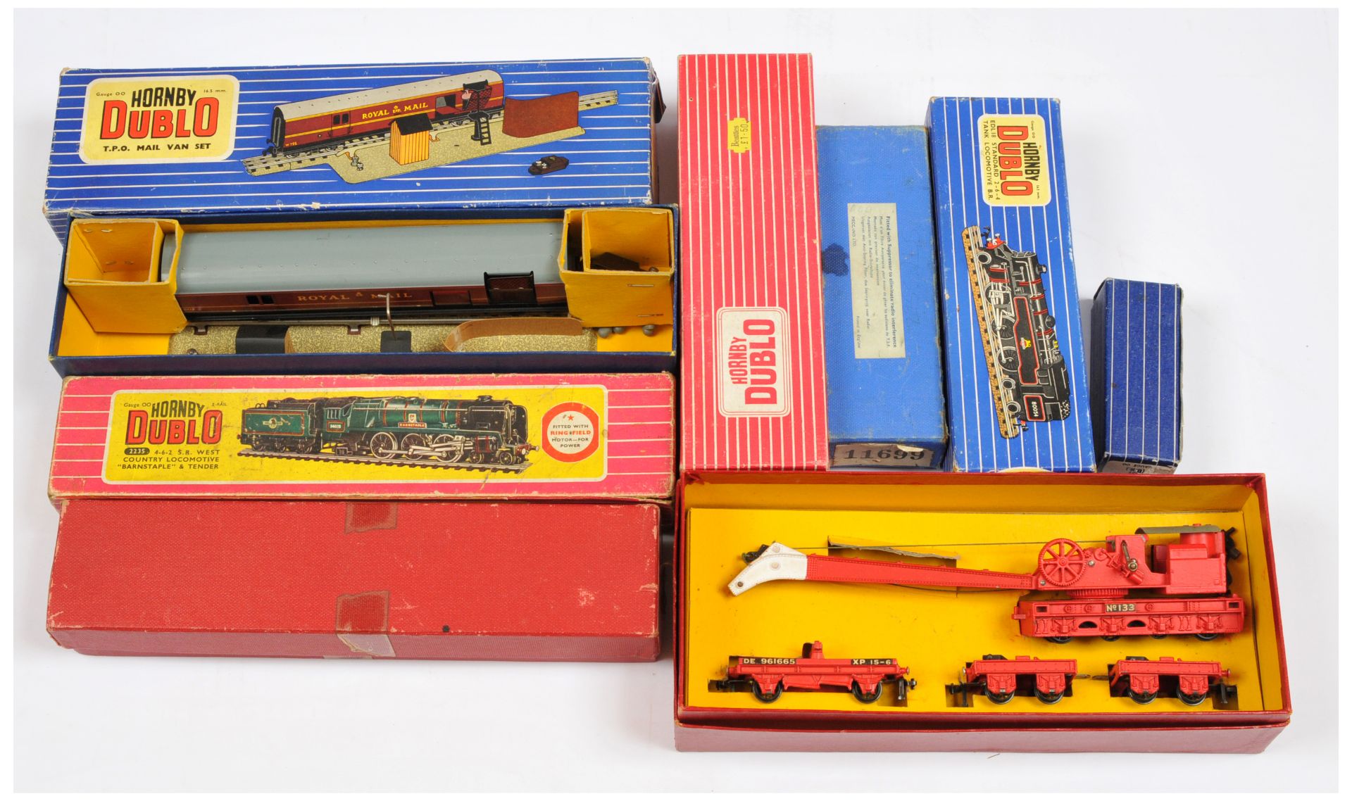 Hornby Dublo a mixed group to include