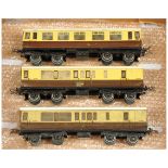 Hornby Series Pre War O Gauge Group of 3x GWR coaches. 