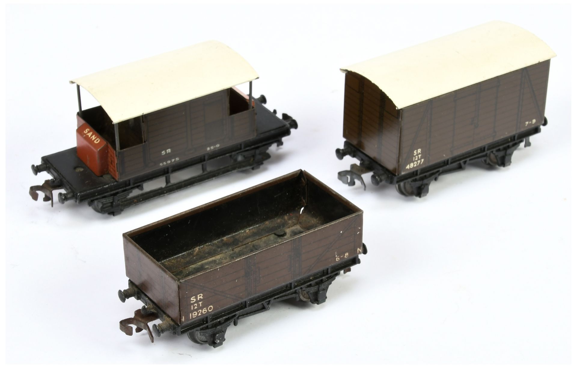 Hornby Dublo a group of unboxed Post-War SR wagons comprising of
