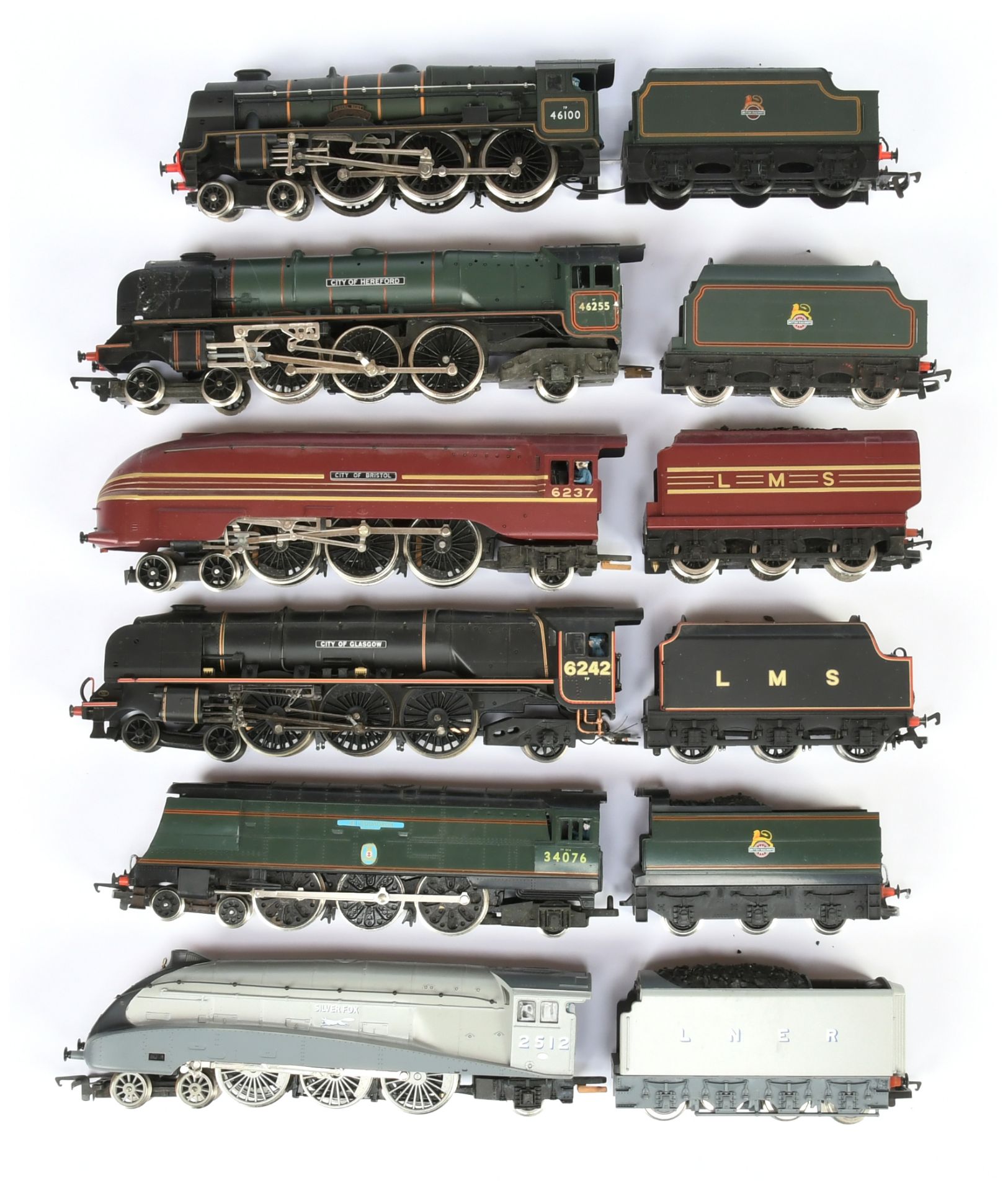 Hornby (GB) an unboxed group of Steam Locomotives to include