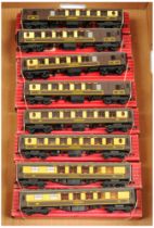 Hornby Dublo a group of Pullman Coaches to include