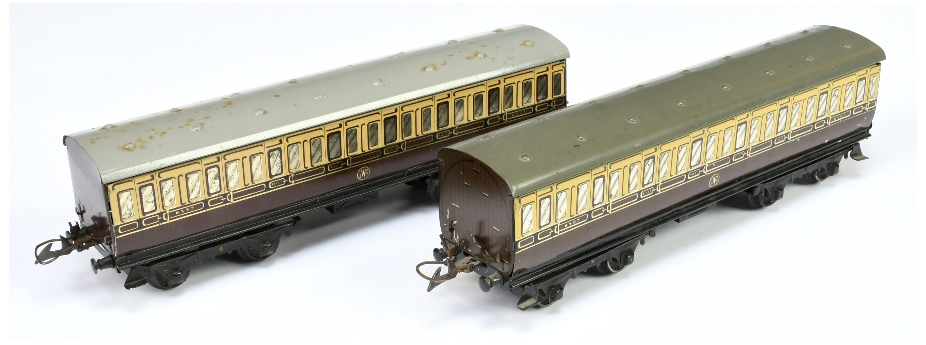 Hornby O Gauge Pair of GWR 6597 All 1st Class Passenger Coach