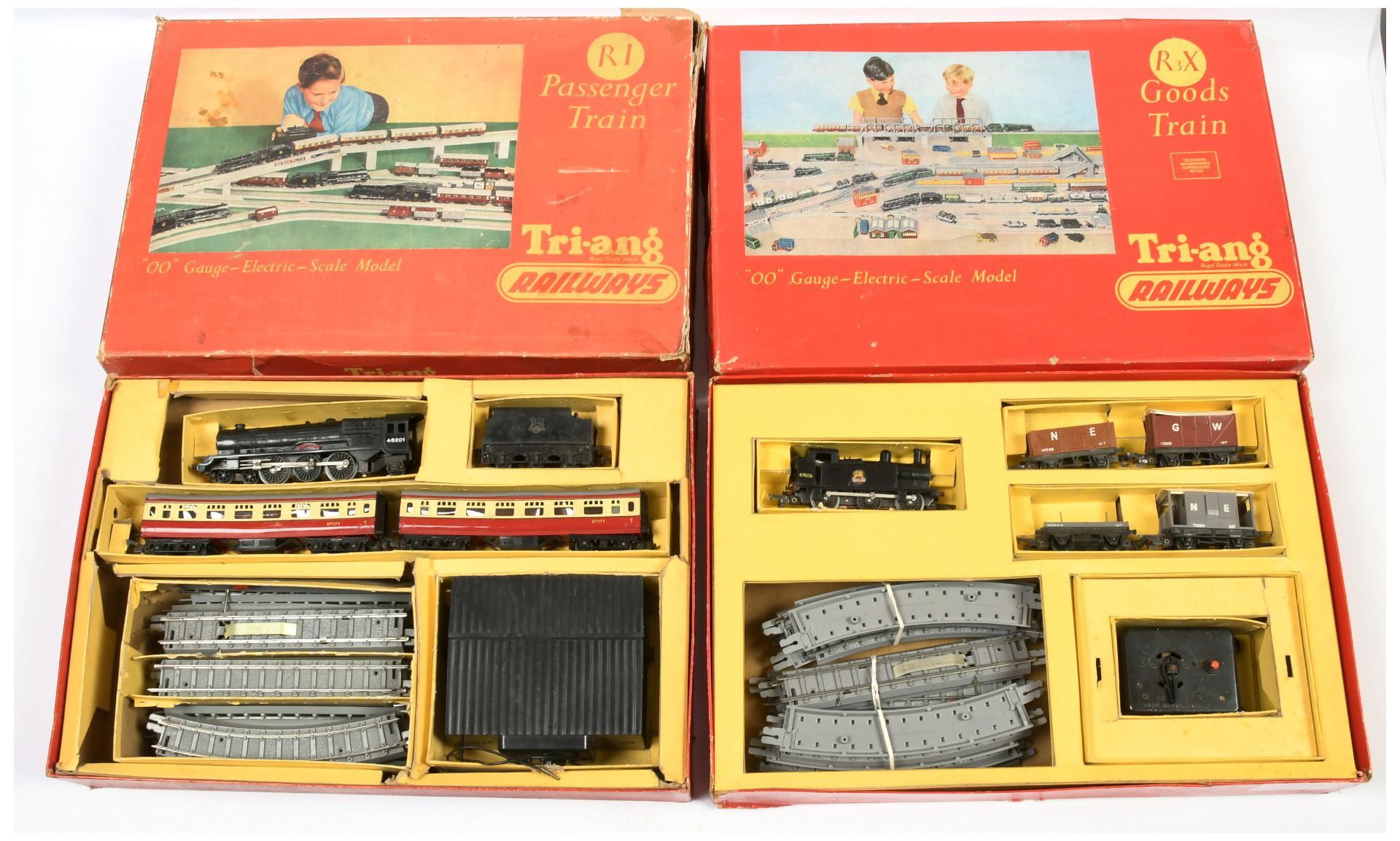 Triang a boxed pair of Train Sets comprising of 