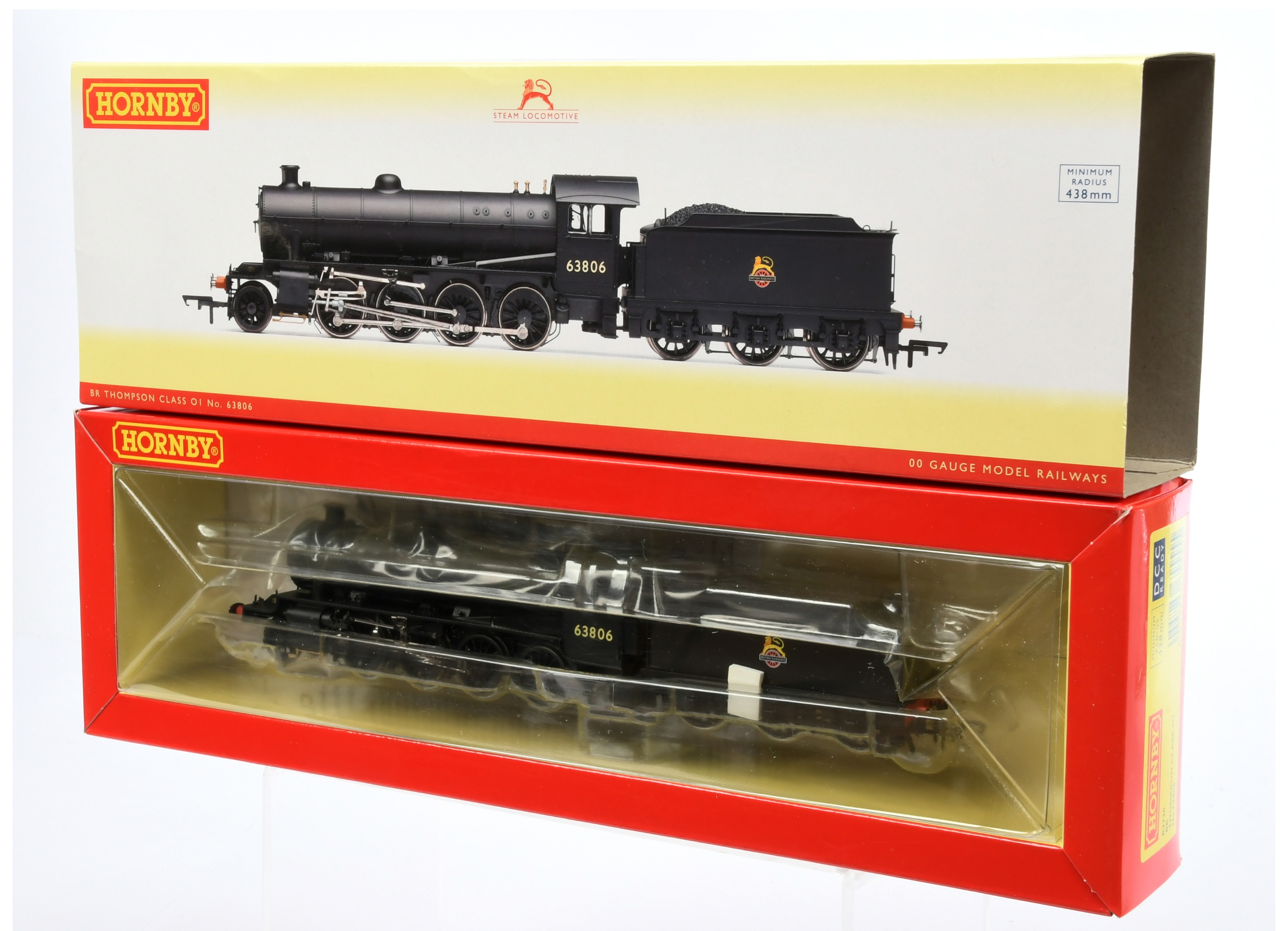 Hornby (China) R3730 2-8-0 BR unlined black Thompson 01 Class No.63806