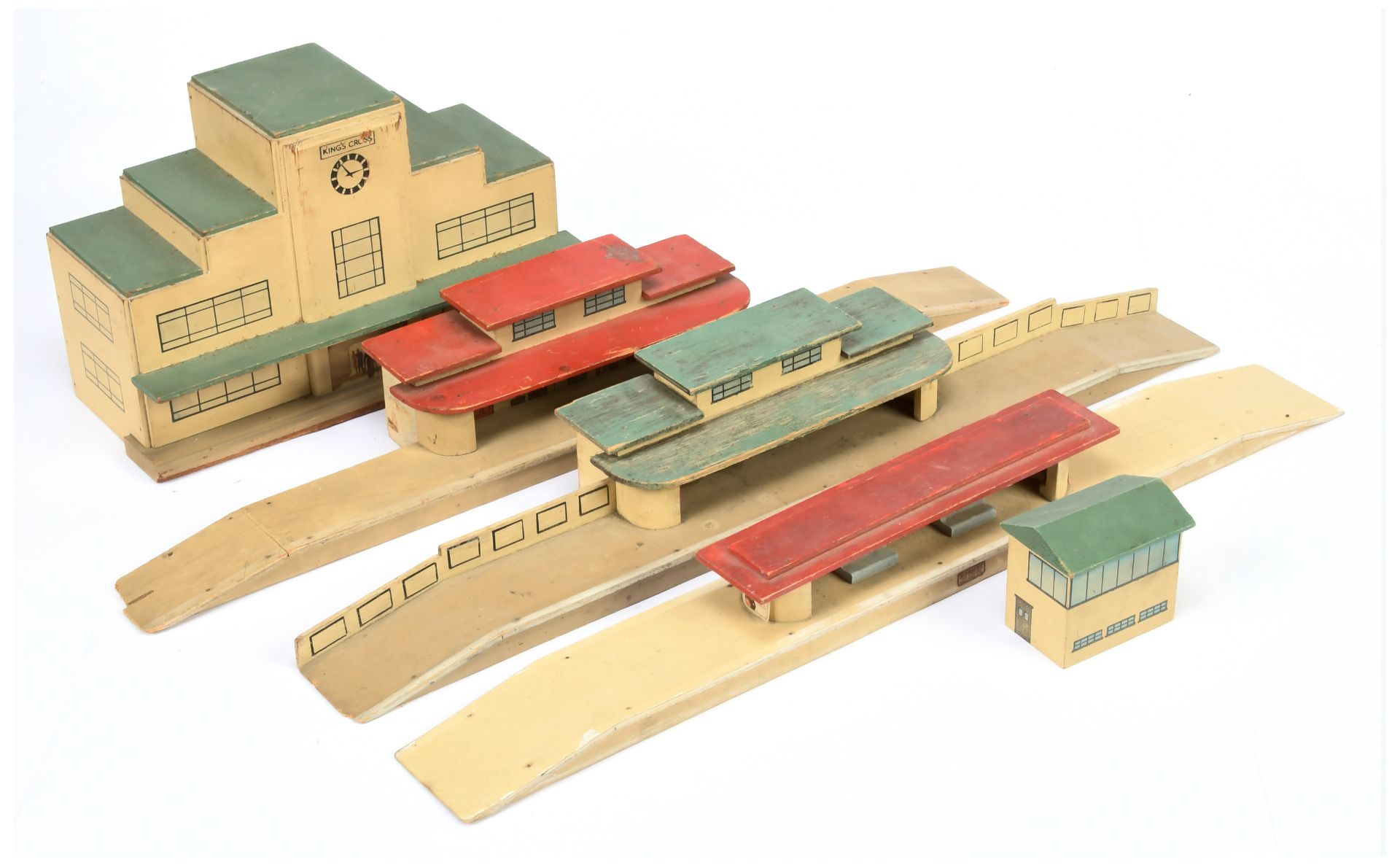 Hornby Dublo an unboxed group of Pre-War buildings to include