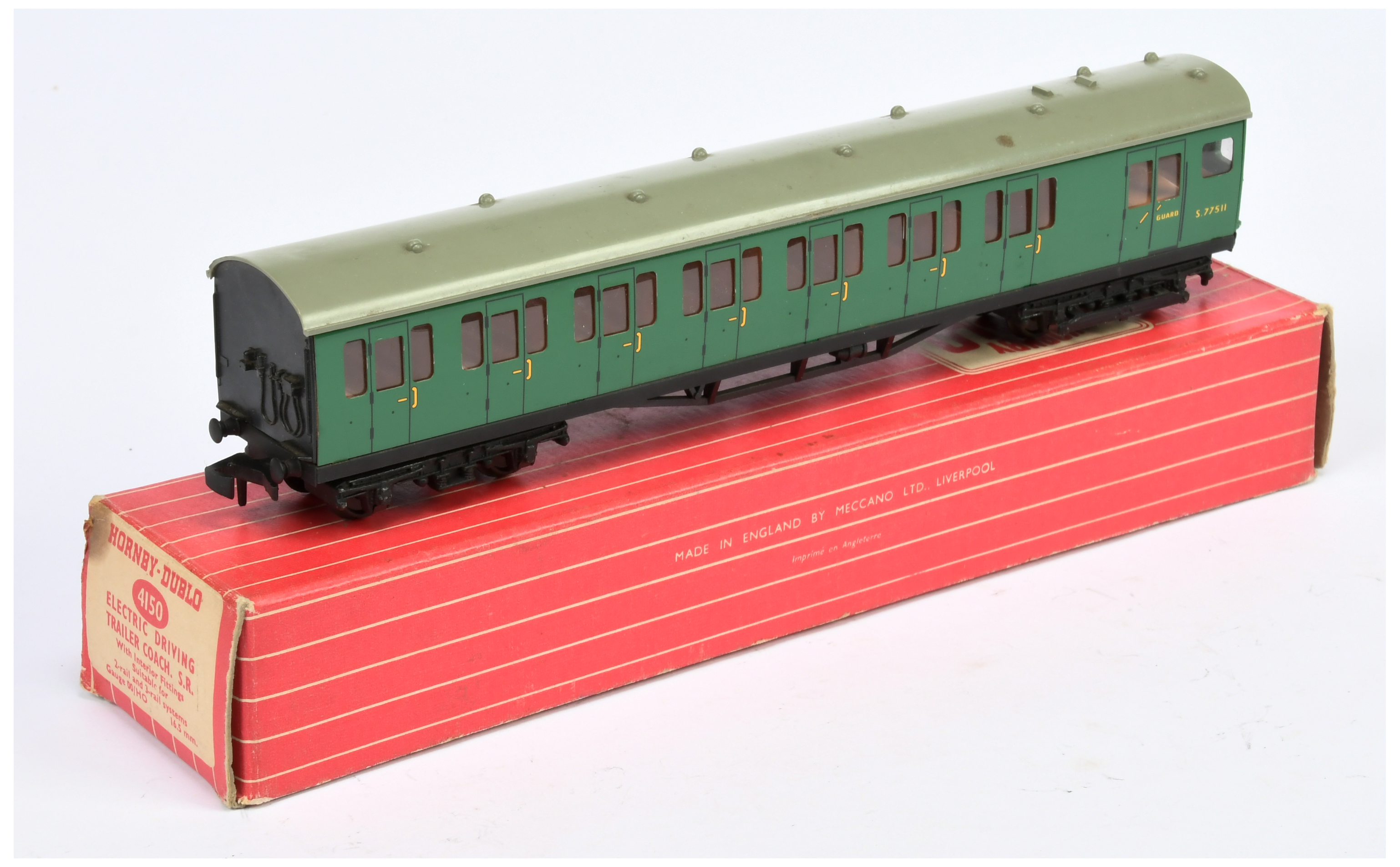 Hornby Dublo 4150 SR green Electric Driving Trailer Coach complete with dummy 3rd rail pick-up shoes - Image 2 of 2