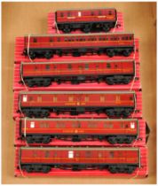 Hornby Dublo a group of BR marron Coaches to include