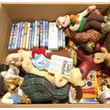 Quantity of Wallace & Gromit Collectibles