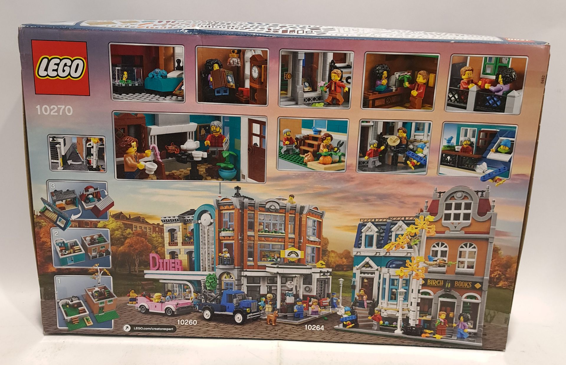 Lego Creator 10270 Bookshop- Modular Buildings Series within Excellent Plus to Near Mint Sealed P... - Image 2 of 2