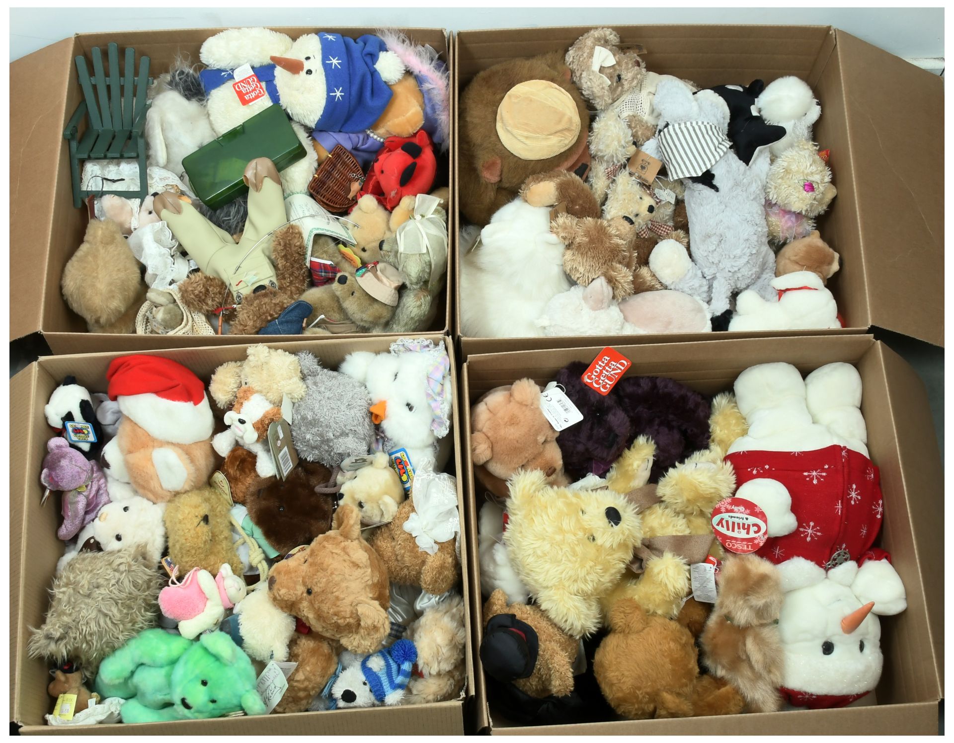 Large quantity of plush teddy bears including Gund, Russ, TY and others 